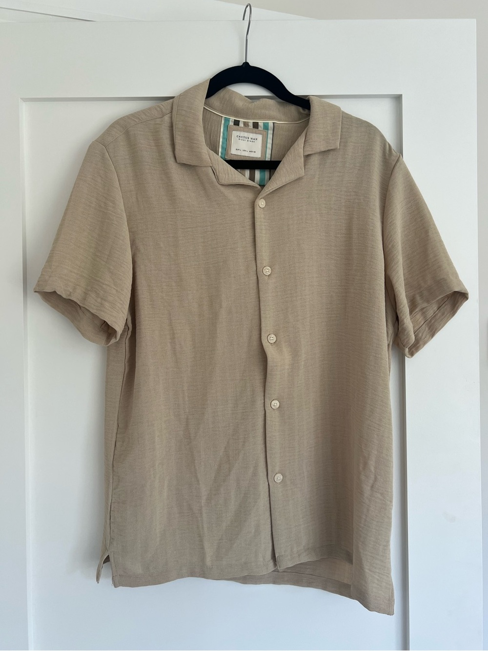 Cactus Man Tan Short Sleeve Button Down Shirt [Large]